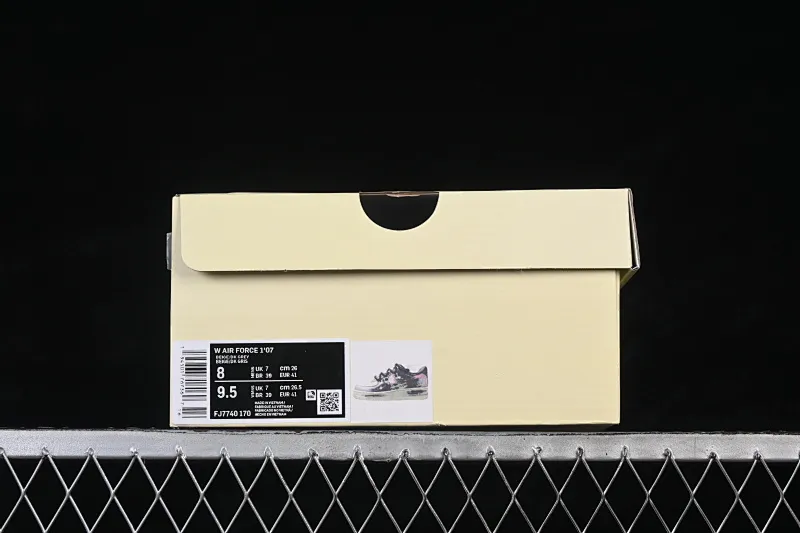 All categories Nk Air Force 1 Air Force series Nk Air Force 1 Low Air Force low-top Nike Air Force 1'07 Low "Midnight Starburst" Hand-painted graffiti Dark Night Starburst Air Force 1 low-top casual sneakers FJ7740-170